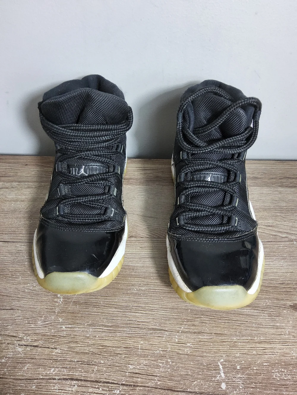Jordan Air Jordan 11 Retro Jubilee Black White Youth 7Y  Basketball Shoes - Picture 2 of 9